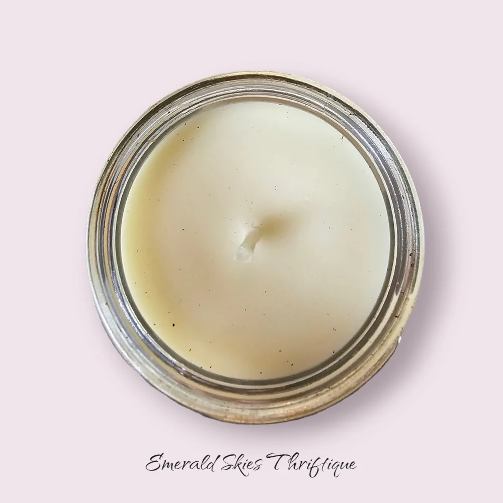 Bath & Body Works Strawberry Pound‎ Cake candle 🆕 - Picture 4 of 5
